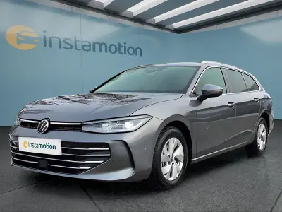 Gebraucht VW Passat 150 PS (110 kW) 2025 Grau Kombi
