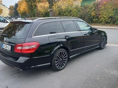 Gebraucht Mercedes E200 Avantgarde 185 PS (136 kW) 2013 Schwarz Limousine