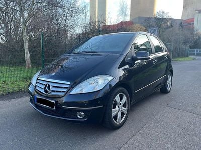 Gebraucht Mercedes A160 Avantgarde 95 PS (69 kW) 2010 Schwarz Kleinwagen