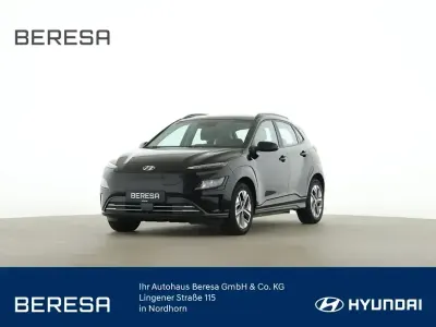 Gebraucht Hyundai Kona Select 100 kW (136 PS) 2023 Schwarz SUV