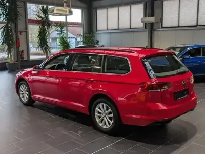 Brugt VW Passat Business 122 HK (89 kW) 2023 Rød Stationcar