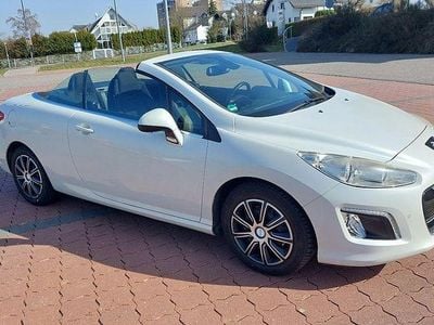 Gebraucht Peugeot 308 CC Active 156 PS (114 kW) 2013 Weiß Cabrio
