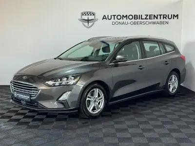 Gebraucht Ford Focus Cool & Connect 120 PS (88 kW) 2020 Grau Kombi