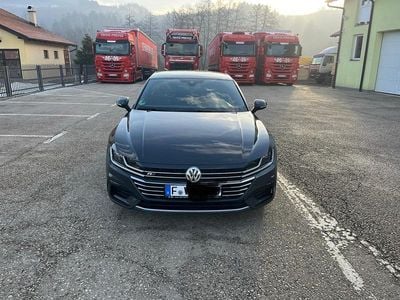 Gebraucht VW Arteon R-line 190 PS (139 kW) 2018 Kleinwagen