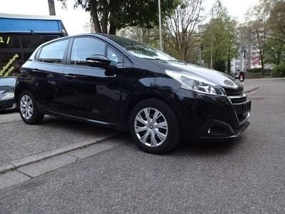 Usata Peugeot 208 Active 82 CV (60 kW) 2017 Nero Utilitaria