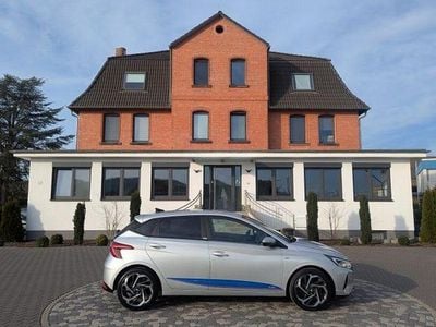 Gebraucht Hyundai i20 Intro Edition 101 PS (74 kW) 2022 Silber Kleinwagen