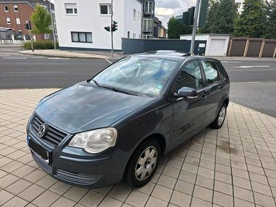 VW Polo