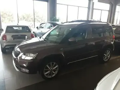 Gebraucht Skoda Yeti Drive 110 PS (80 kW) 2017 Braun SUV