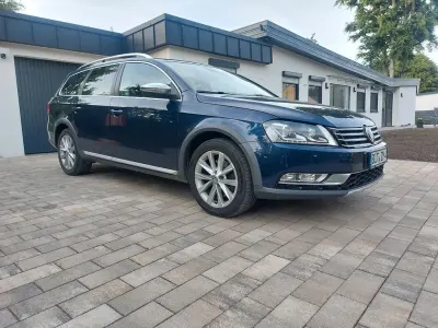 Gebraucht VW Passat Alltrack 170 PS (125 kW) 2012 Blau Kombi