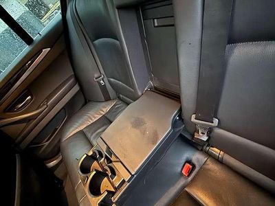 Gebraucht BMW 520 Sport Line 184 PS (135 kW) 2011 Schwarz Kombi
