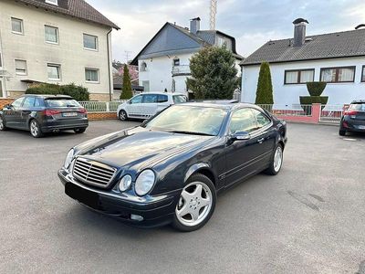 Gebraucht Mercedes CLK230 197 PS (144 kW) 2000 Blau Coupé