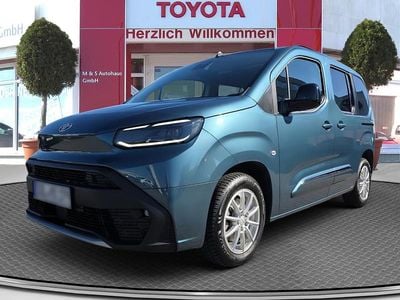 Gebraucht Toyota Proace Verso City 131 PS (96 kW) 2024 Libeccio blue metallic Kombi
