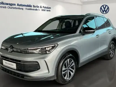 Neu VW Tiguan 130 PS (95 kW) 2026 Silber SUV