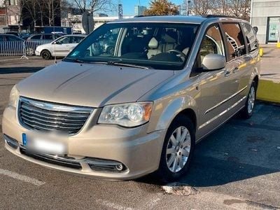 Braun Gebraucht 2006 Chrysler Town & Country Van / Kleinbus | 12.900 €