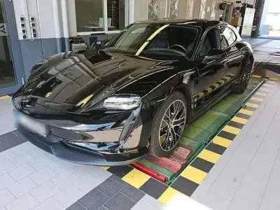 Gebraucht Porsche Taycan Sport Turismo Sport Turismo 350 kW (476 PS) 2023 Schwarz Kombi
