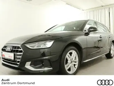 Gebraucht Audi A4 Advanced 204 PS (150 kW) 2021 Mythosschwarz metallic Kombi