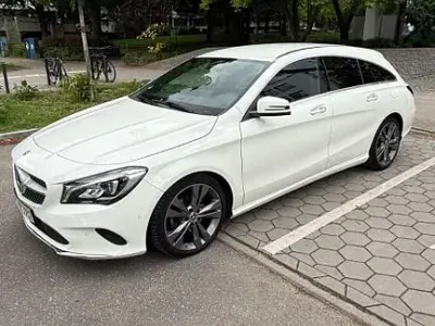 Gebraucht Mercedes CLA180 Shooting Brake Urban 109 PS (80 kW) 2017 Weiß Kombi