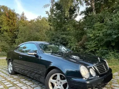 Gebraucht Mercedes CLK320 Avantgarde 218 PS (160 kW) 2000 Schwarz Coupé