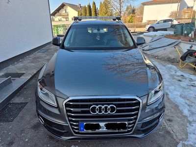 Grau Gebraucht 2016 Audi Q5 Sport SUV | 16.500 € (Fairer Preis)