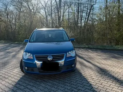 Gebraucht VW Touran 140 PS (102 kW) 2009 Blau Van / Kleinbus