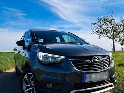 Second-hand Opel Crossland X Innovation 131 CP (96 kW) 2018 Gri SUV