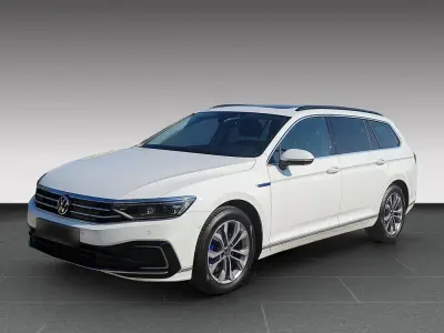 Gebraucht VW Passat GTE 156 PS (114 kW) 2021 Pure white Kombi