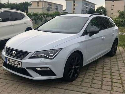 gebraucht Seat Leon ST 1.5TSI *FR*PANO*NAVI*DSG*ALLWETTER*