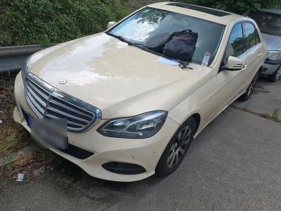 Mercedes E200