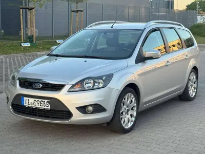 Używany Ford Focus Sport 125 KM (91 kW) 2011 Srebrny Kombi