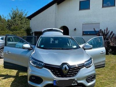 Gebraucht Renault Kadjar Zen 140 PS (102 kW) 2021 Grau SUV