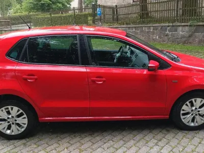 Gebraucht VW Polo Life 90 PS (66 kW) 2013 Rot Kleinwagen