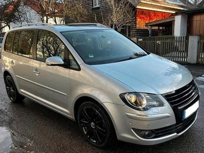 Grau Gebraucht 2007 VW Touran Van / Kleinbus | 2.500 € (Guter Preis)