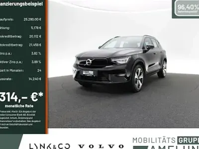Usata Volvo EX40 Core 175 kW (238 CV) 2022 Nero SUV
