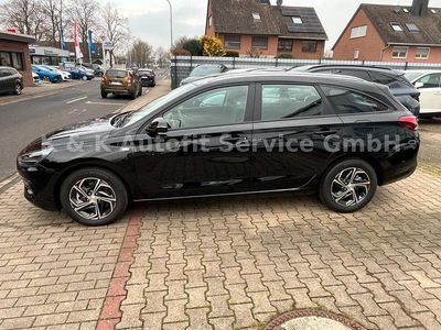 Schwarz Gebraucht 2024 Hyundai i30 Kombi | 23.100 € (Fairer Preis)