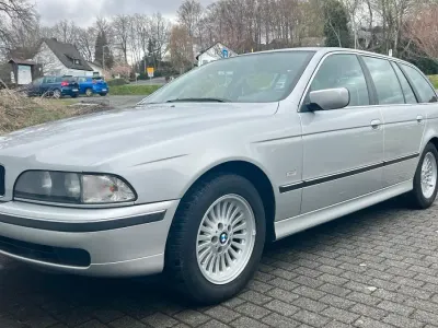 Second-hand BMW 520 150 CP (110 kW) 1999 Argintiu Break