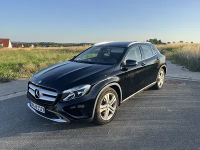 Gebraucht Mercedes GLA220 170 PS (125 kW) 2015 Schwarz SUV