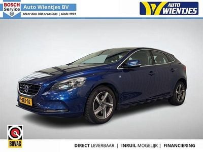 Second-hand Volvo V40 Ocean Race 190 CP (139 kW) 2015 Albastru Berlinǎ