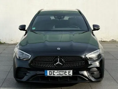 Używany Mercedes E300 AMG 306 KM (225 kW) 2020 Czarny Sedan/Limuzyna