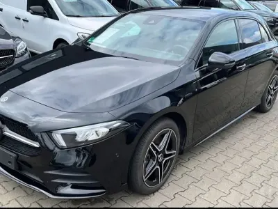 Używany Mercedes A250 AMG line 218 KM (160 kW) 2021 Czarny Sedan/Limuzyna