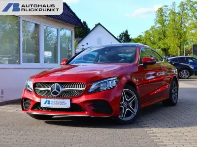 Gebraucht Mercedes C200 AMG 184 PS (135 kW) 2018 Manufaktur hyazinthrot (metallic) Coupé