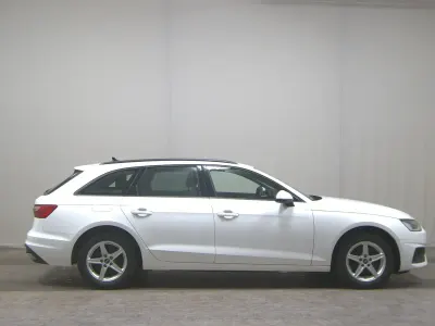 Second-hand Audi A4 Basis 163 CP (119 kW) 2021 Alb Break