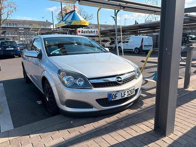 Usata Opel Astra GTC 90 CV (66 kW) 2008 Argento Coupé