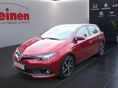 Gebraucht Toyota Auris Hybrid Team 99 PS (72 kW) 2019 Rot Limousine