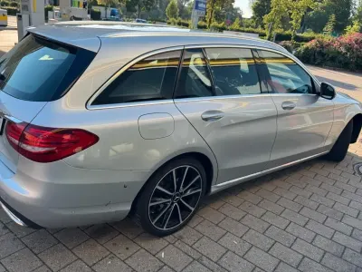 Gebraucht Mercedes C220 170 PS (125 kW) 2015 Silber Kombi