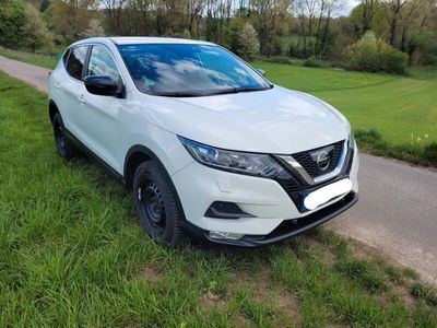 gebraucht Nissan Qashqai 1.2 DIG-T Xtronic Acenta