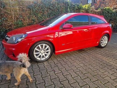 Rot Gebraucht 2008 Opel Astra GTC OPC Coupé | 2.990 € (Fairer Preis)