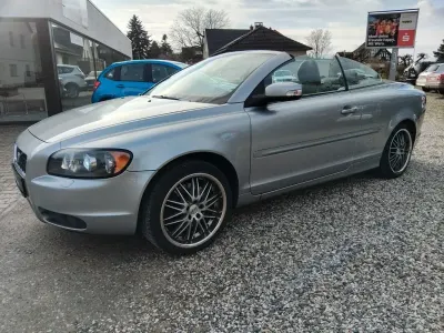 Usata Volvo C70 179 CV (131 kW) 2008 Argento Cabrio