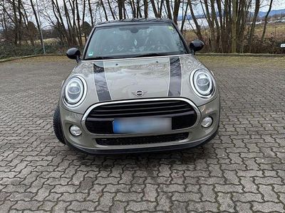 Gebraucht Mini Cooper 136 PS (100 kW) 2019 Schwarz Kleinwagen
