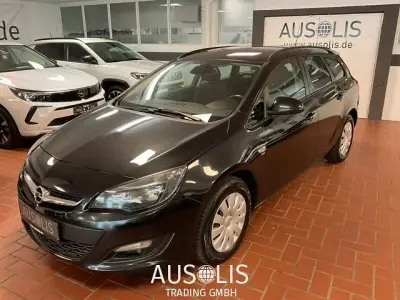 Usata Opel Astra Energy 131 CV (96 kW) 2014 Nero Station wagon