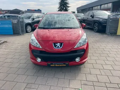 Gebraucht Peugeot 207 Urban Move 73 PS (53 kW) 2009 Rot Kleinwagen
